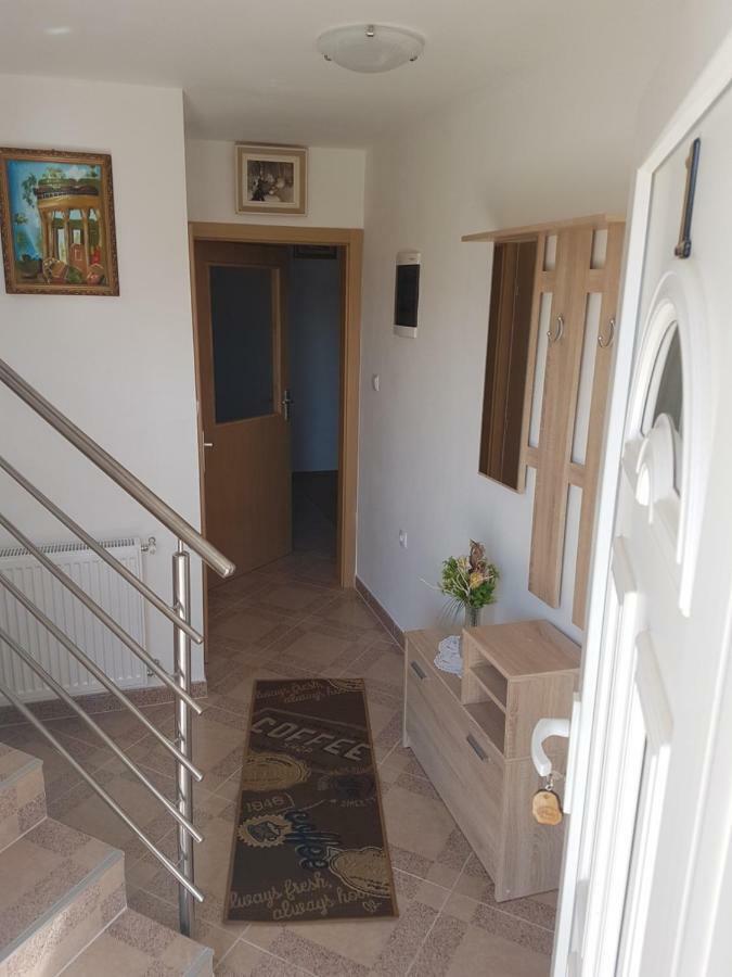 פאז'אנה Apartmani Luca מראה חיצוני תמונה